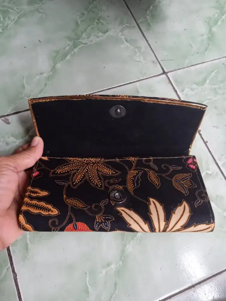 Dompet sovenir manten.