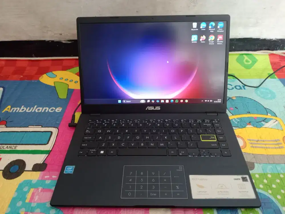 Asus Vivobook 14