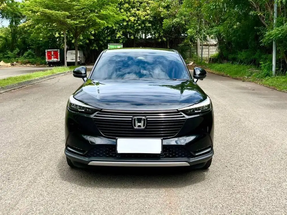 Honda HRV SE Matic / AT '2023' Hitam