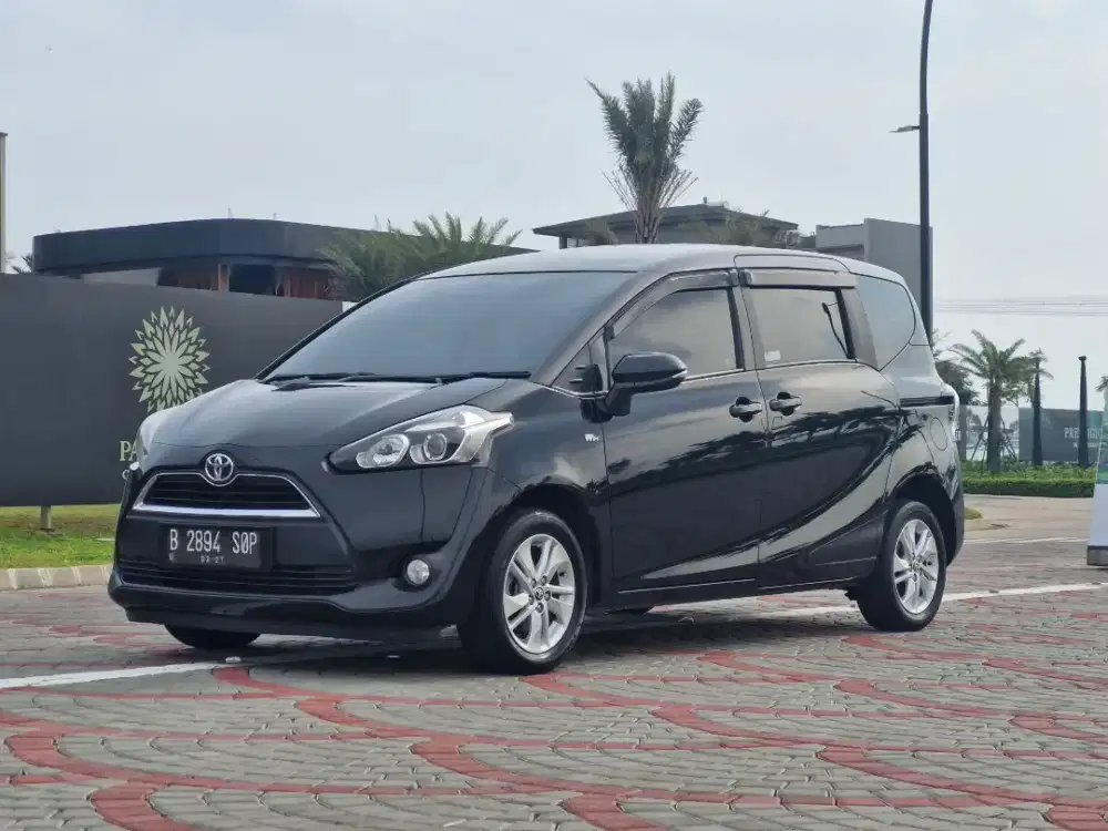 Toyota Sienta G 1.5 Automatic 2017 Bensin Hitam Metalik