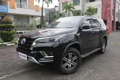 Pajak Panjang - Toyota Fortuner 2.4 G 4X2 DSL Solar-AT 2023
