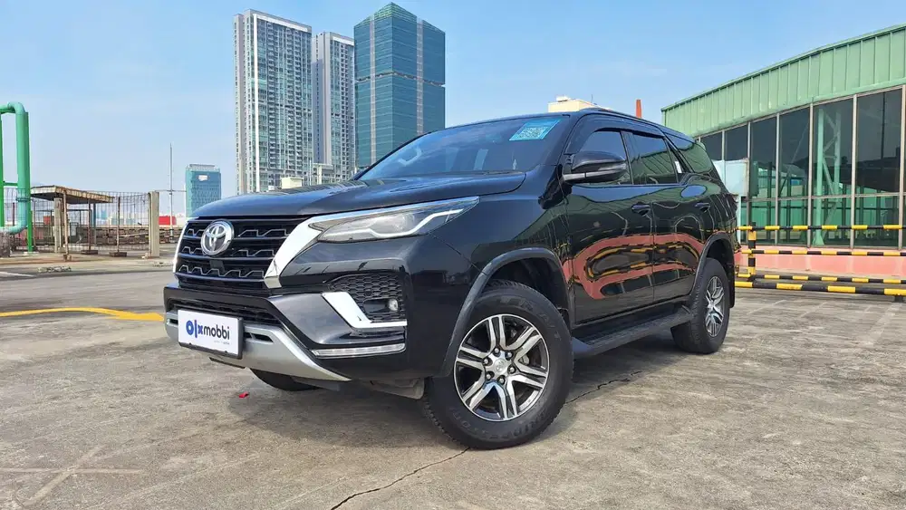 DP MURAH - Toyota Fortuner 2.4 G 4X2 DSL Solar-AT 2023