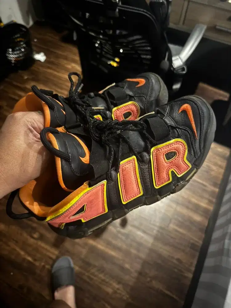 NIKE UPTEMPO HOT PUNCH SECOND ORIGINAL