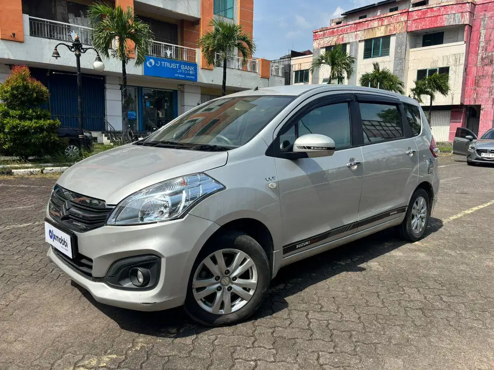 DP MURAH - Suzuki Ertiga 1.4 GL Bensin-MT 2017