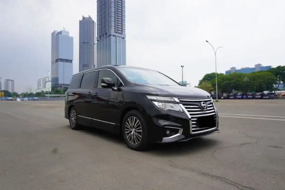 Nissan Elgrand 2.5 HWS AT 2014