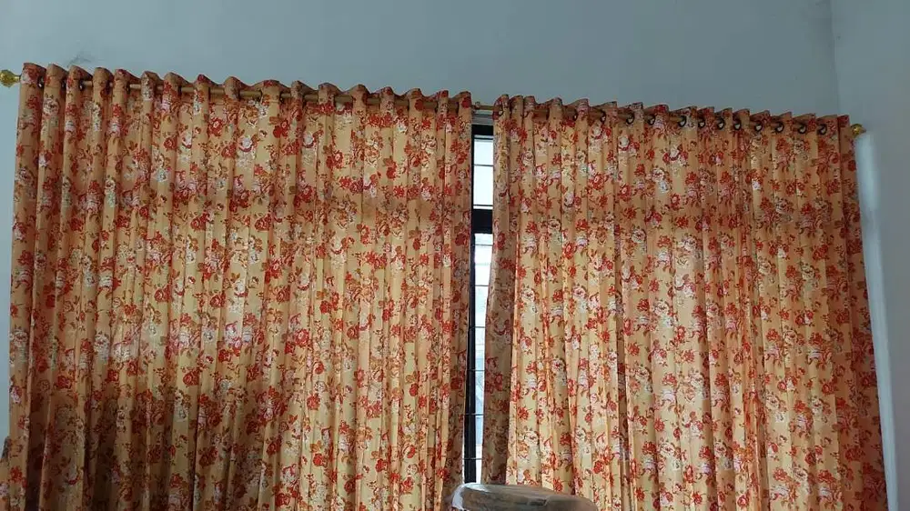 Korden Bunga-bunga Lebar Kusen 344 x 250 cm (Bekas)