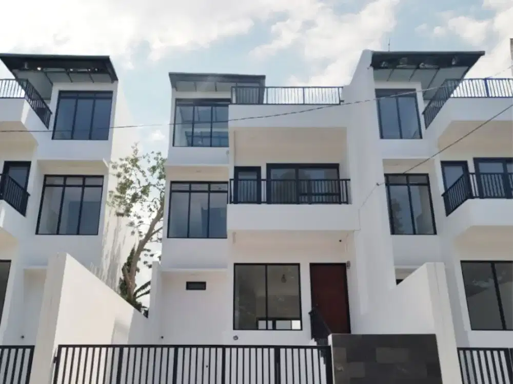 Rumah Luas 140m2 Rasa Villa Tapi Deket Tengah Kota Bandung di Sayap Dago Cigadung Tubagus Ismail