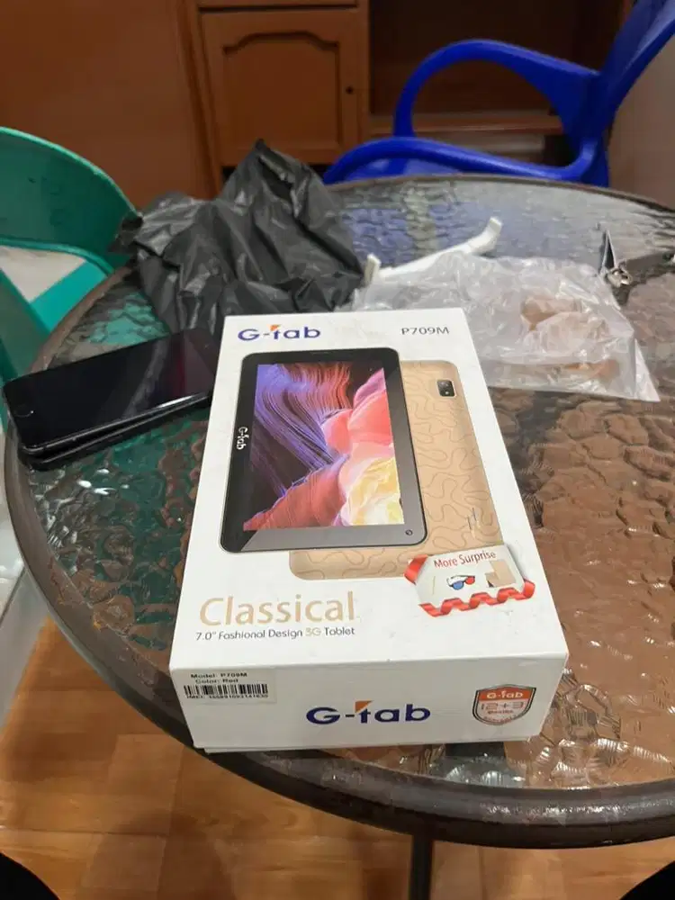 DIJUAL TABLEK MERK G TAB 7.0 FASHIONAL DESIGN WARNA MERAH