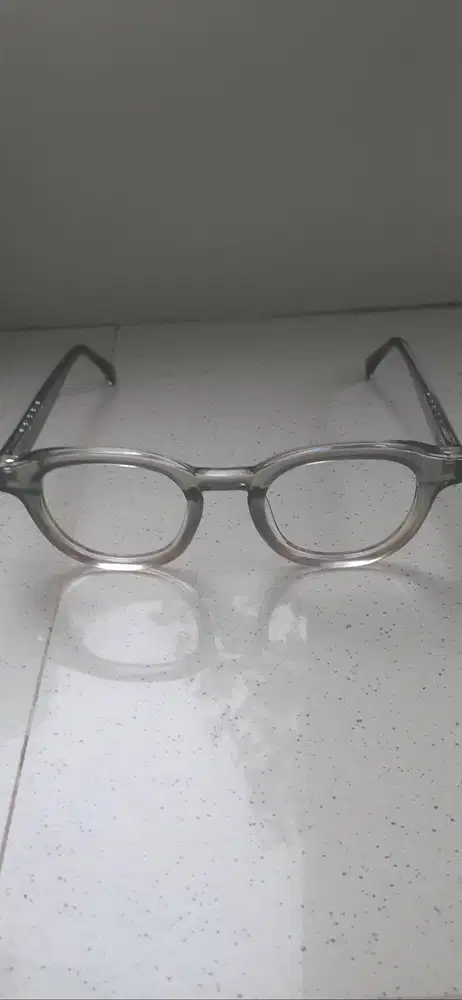 Jual frame kacamata bekas
