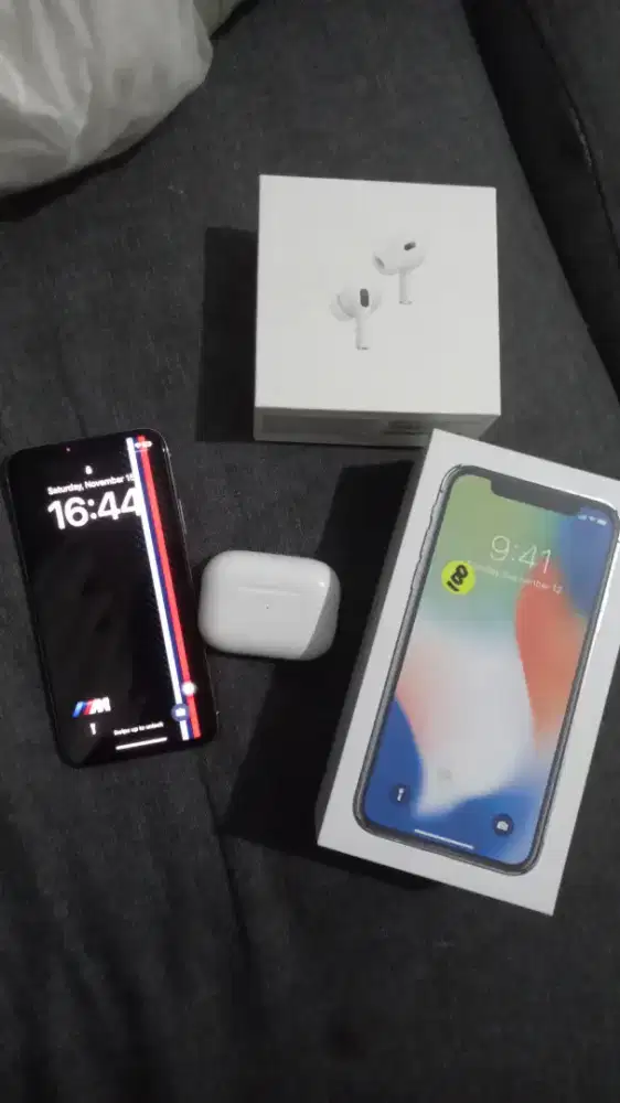 IPHONE X 256GB + AIRPODS