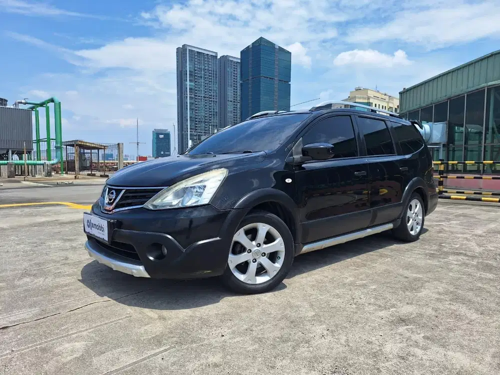 Pajak Panjang - Nissan Grand livina 1.5 X-Gear Bensin-AT 2015