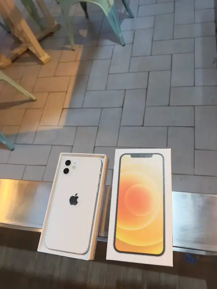 iphone 12 128gb sekian masih baru
