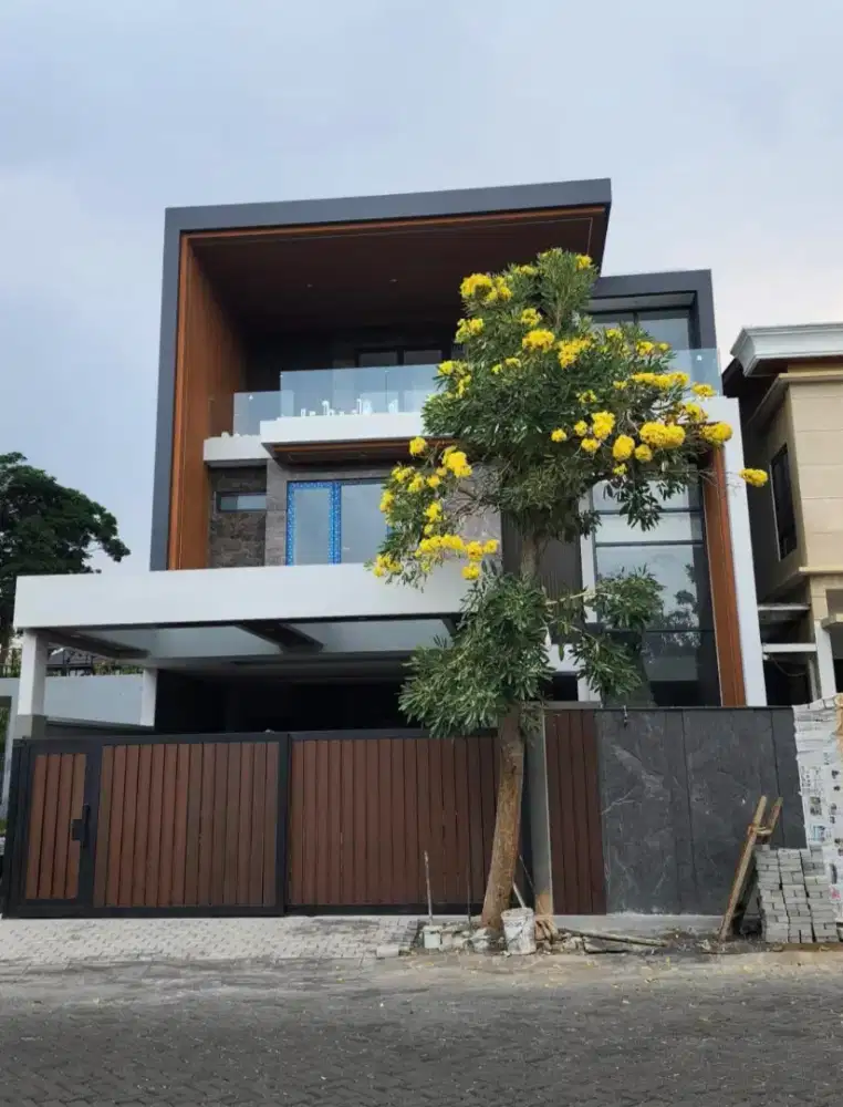 Citraland 3LT Baru Gress Ready Murah Mewah Sby Barat