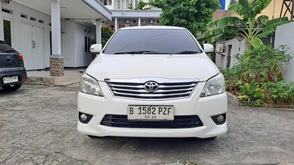TOYOTA KIJANG INOVA V AUTOMATIK 2013 PUTIH LANGKA TERAWAT BISA KREDIT
