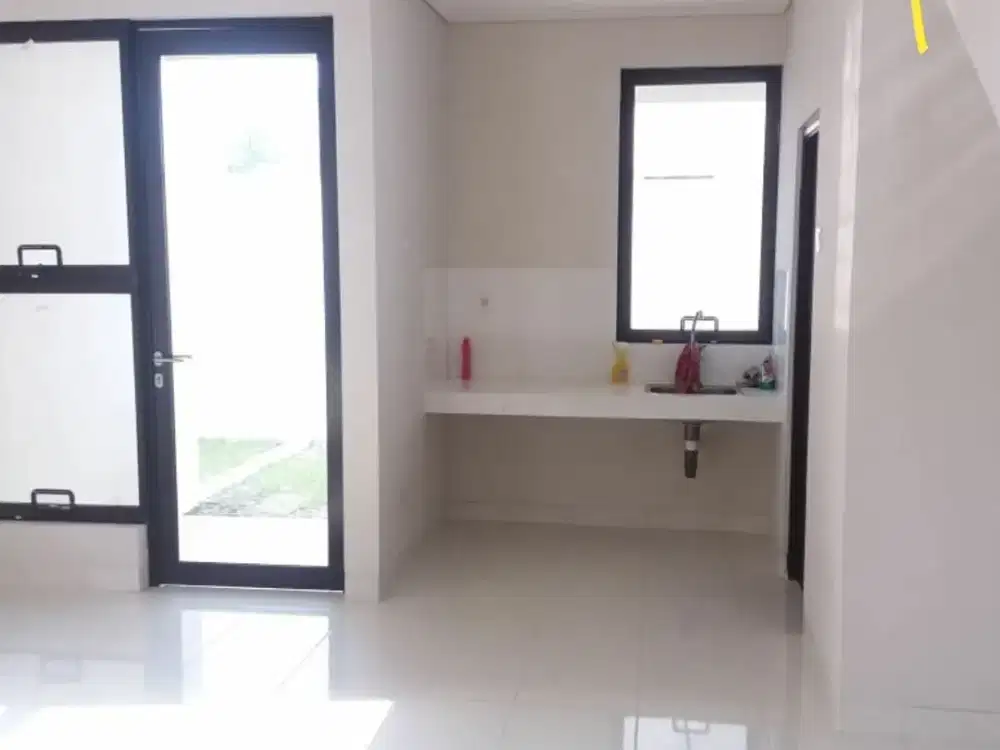 Rumah Bagus 2 Lantai  di Le Jardine Lippo Cikarang