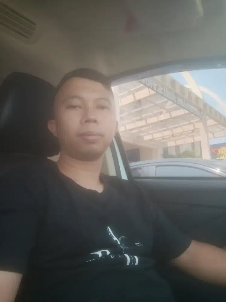 Jasa driver pribadi maupun freelance, bisa mobil matic maupun manual