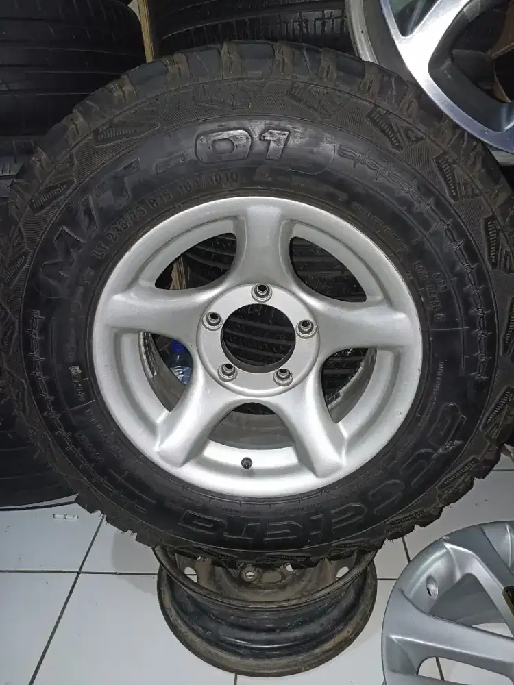 Velg jimny feroza ring 15