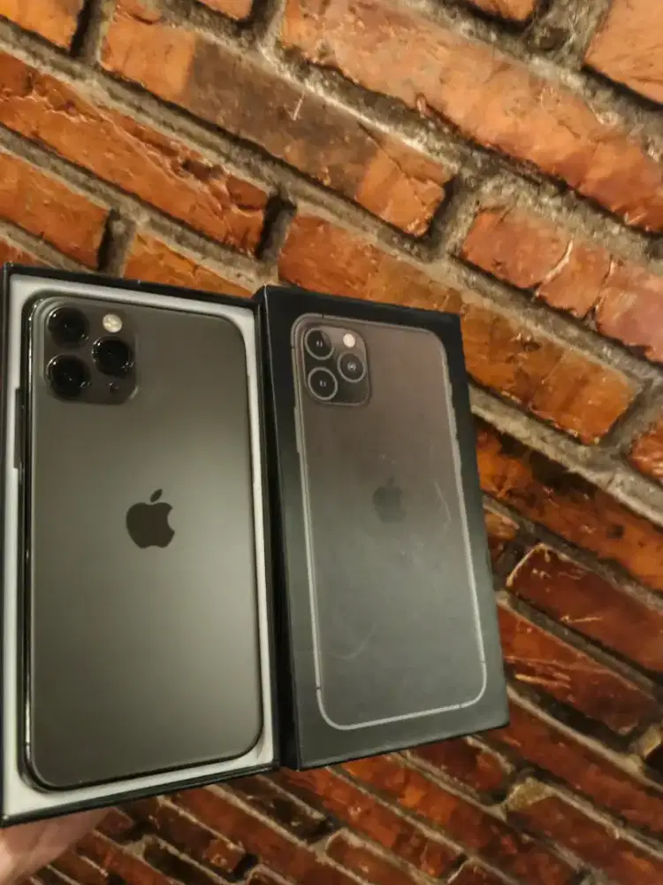 Iphone 11 pro max 256gb bertahan baru