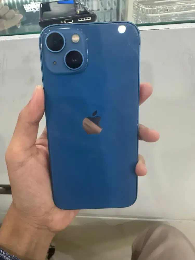 iPhone 13 128gb resmi ibox (jual cepat)