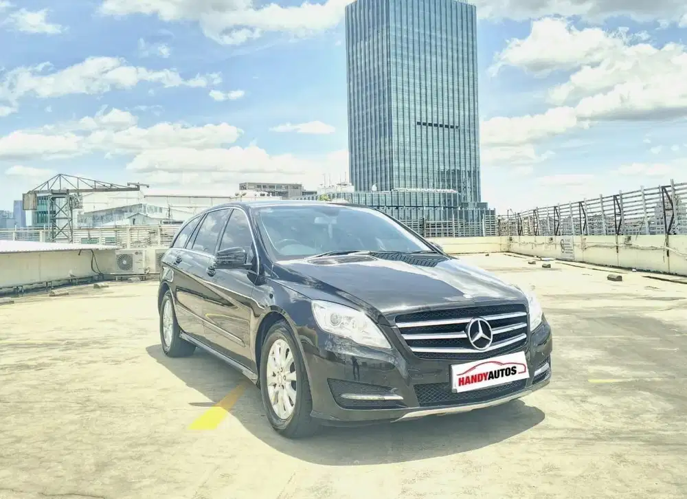 Mercedes Benz R300L CBU Sunroof Tahun 2010 Automatic Hitam Metalik