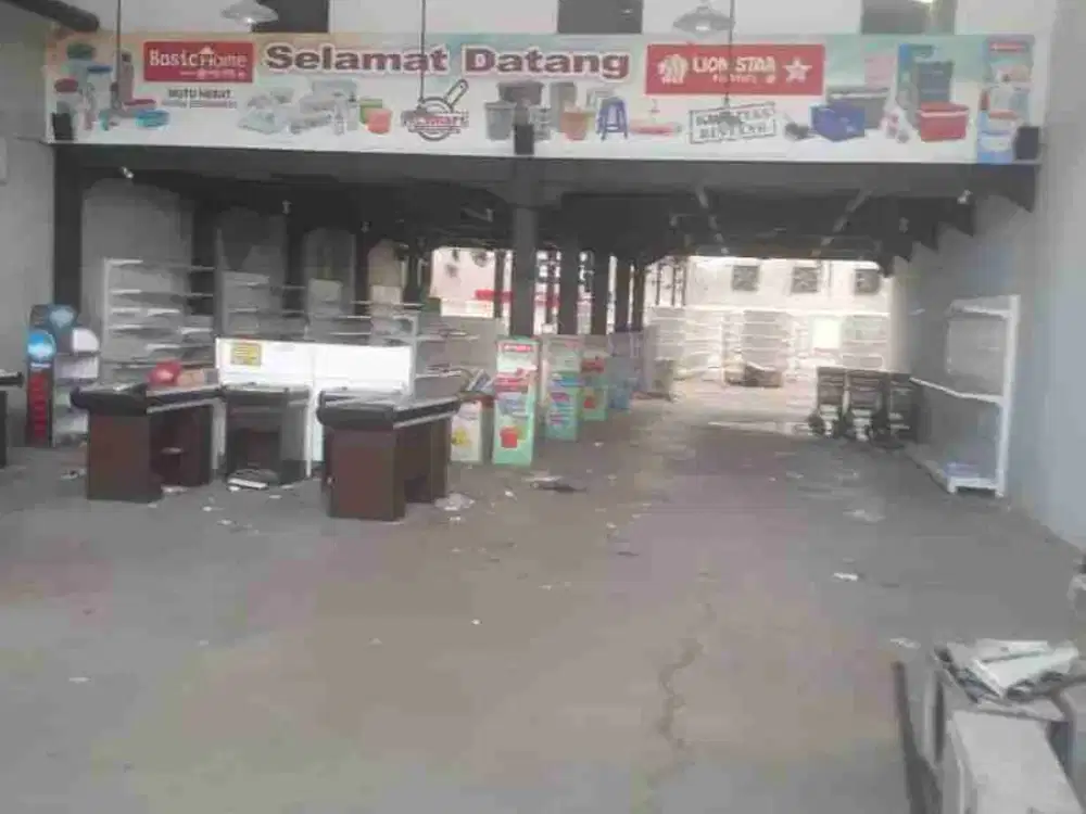 DISEWAKAN BANGUNAN EX SUPERMARKET RAYA MENGANTI SURABAYA JAWA TIMUR