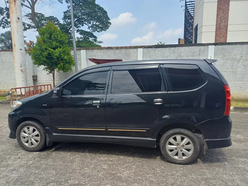 Toyota Avanza 2010 Bensin
