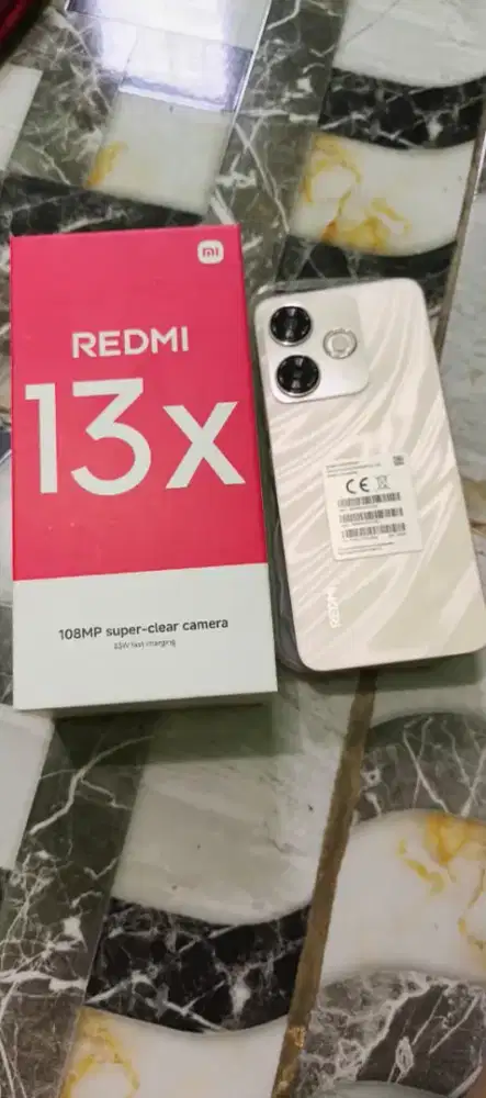 Jual redmi 13x gold 8/256 pemakaian 5 bulan no minus