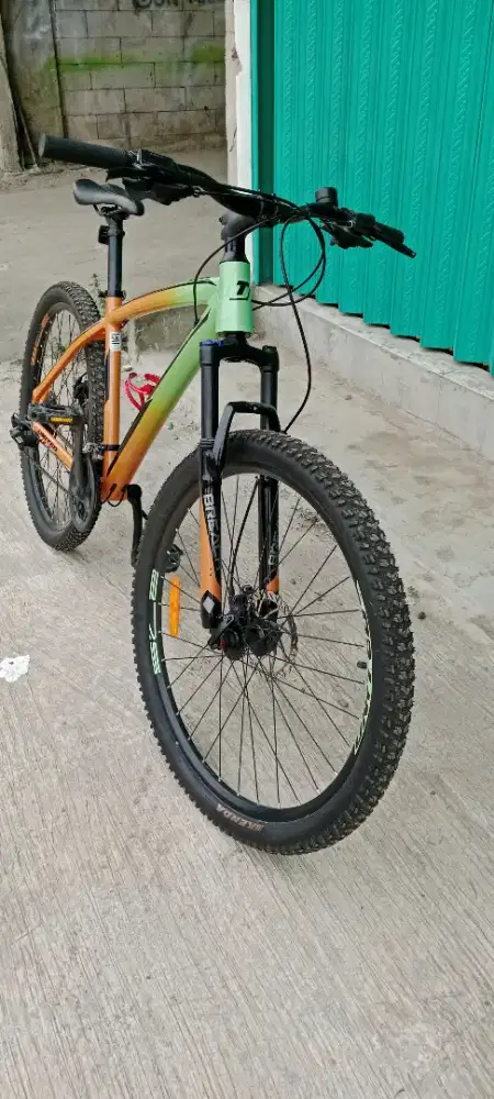 Sepeda gunung United Detroit 2.0