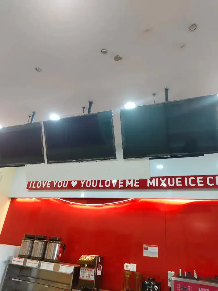 BARANG BEKAS MIXUE MURAH AMBIL SEMUA  DPT SOFA