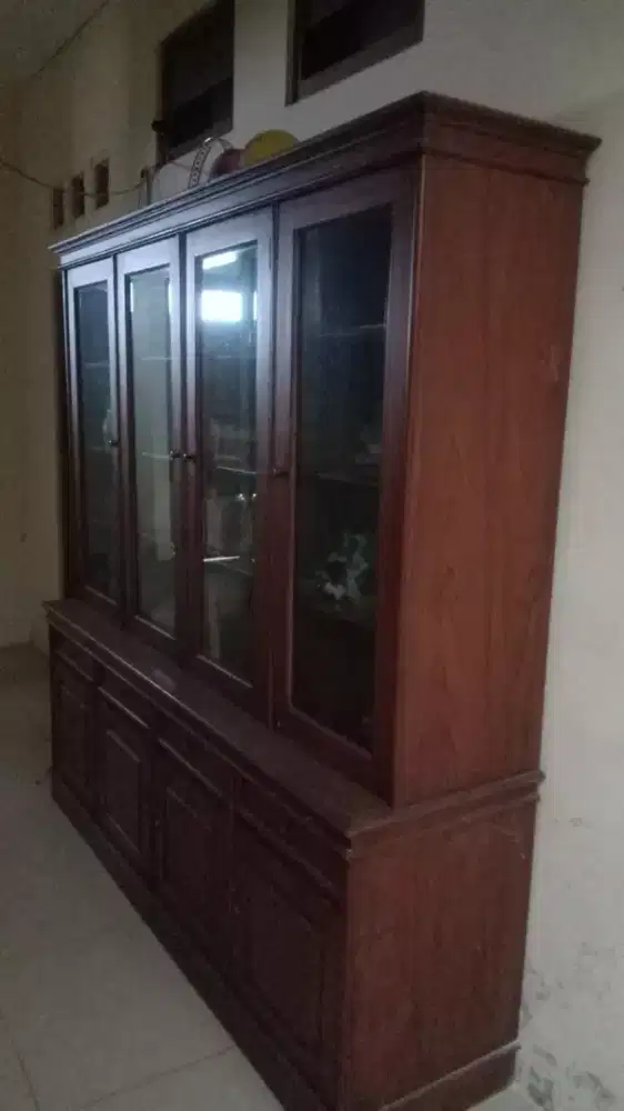 Lemari hias jati alusan