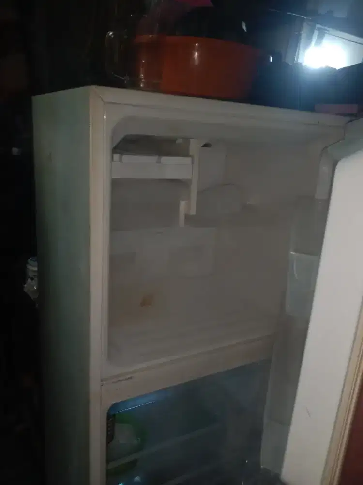 Jual kulkas 2 pintu merk sharp