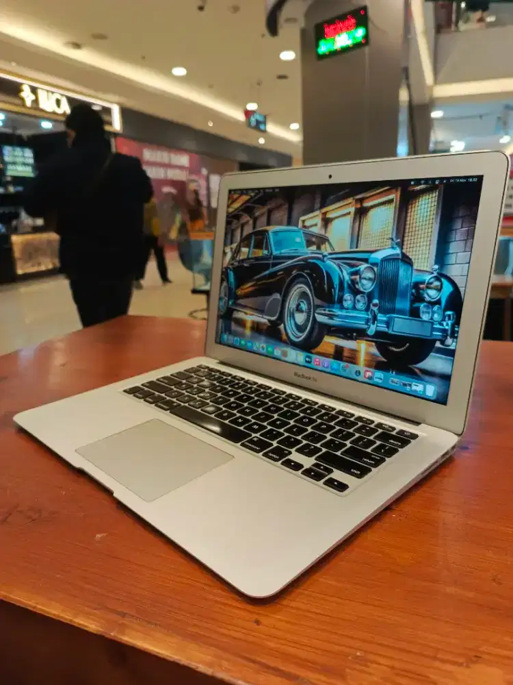 Macbook Air 13 inch 2013 i5 Ram 4GB SSD 128GB