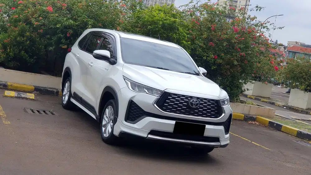 [ GARANSI 5TH ] Toyota Zenix V Hybrid 2.0 Modelista AT 2023/2024