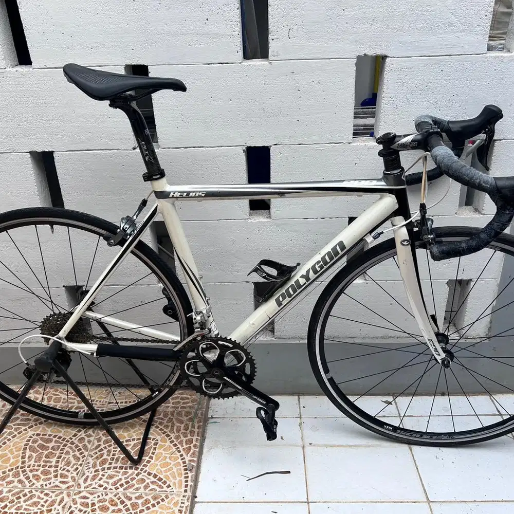 Sepeda Roadbike Polygon Helios 200 size S