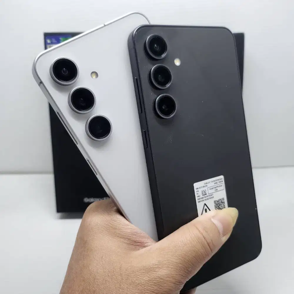 SUPER LIKE NEW MULUS SAMSUNG GALAXY S24 FE 5G