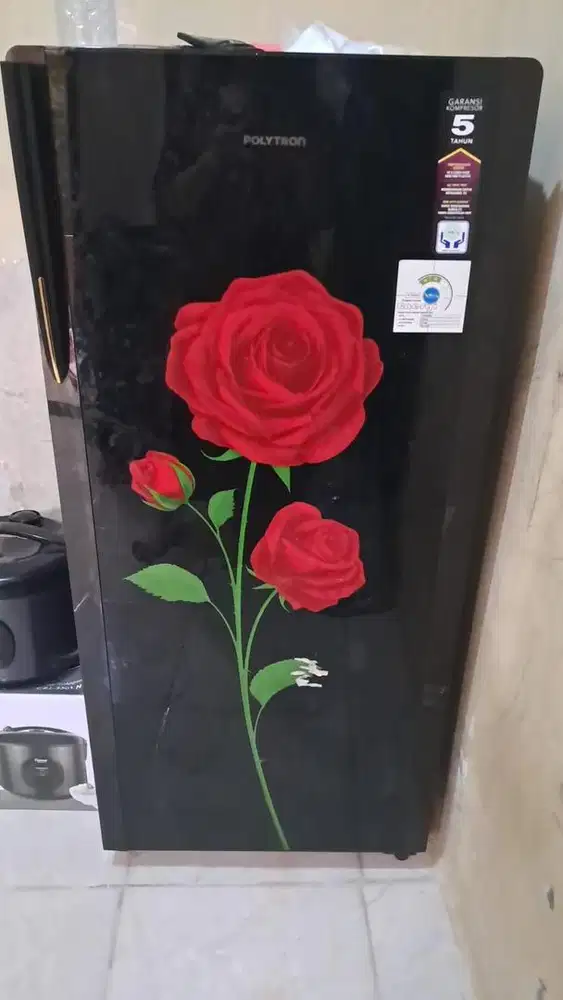 kulkas polytron