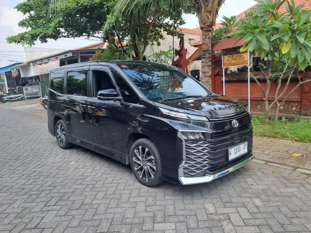 Toyota All New Voxy 2.0 a/t 2023