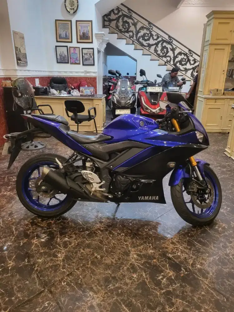 HUB CE KOM 2,5 JT R25 2019 MOTOR GRES KAYA BARU KM RENDAH PAJAK HIDUP