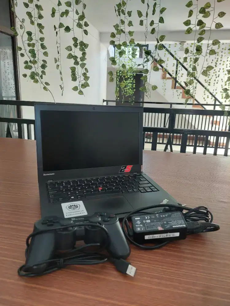 Laptop Lenovo ThinkPad X240 + BONUS