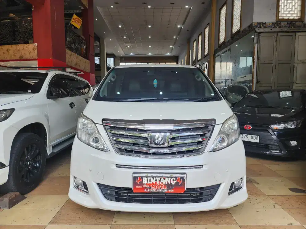 TOYOTA ALPHARD G 2012 PUTIH / MODEL THN 2013 (BINTANG MOTOR)