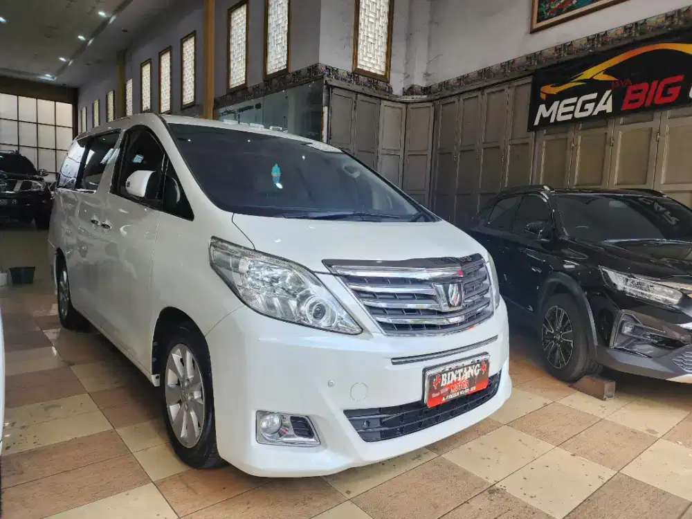 TOYOTA ALPHARD G 2012 PUTIH / MODEL THN 2013 (BINTANG MOTOR)