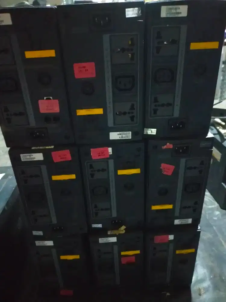 12 unit UPS Kecil