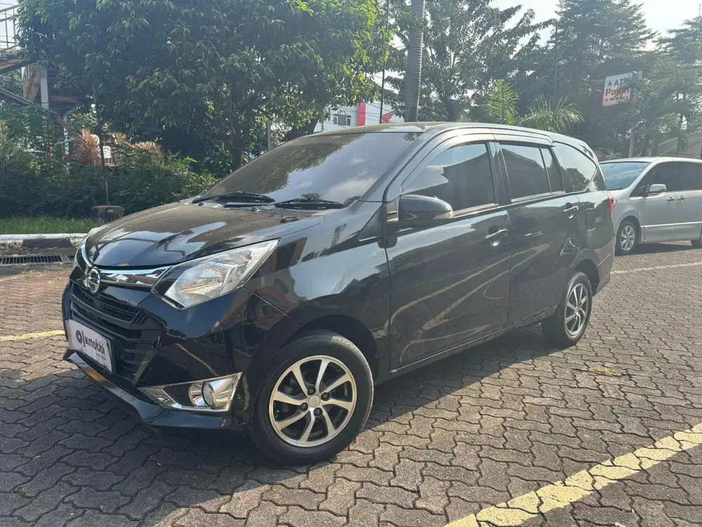 DP MURAH - Daihatsu Sigra 1.2 R Bensin-AT 2018
