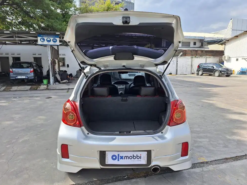 Pajak Panjang - Toyota Yaris 1.5 E Bensin-AT 2013