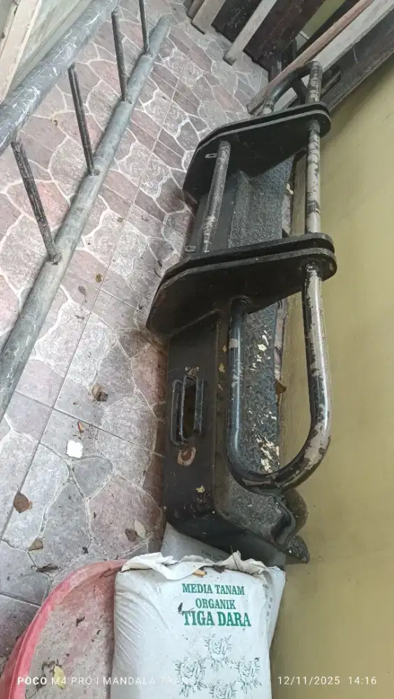 Bemper tanduk truk dyna/canter