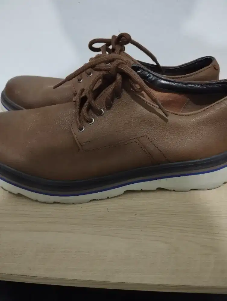 Sepatu Clarks original