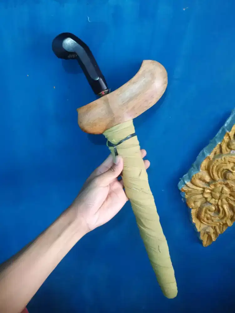 Keris sengkelat luk 13