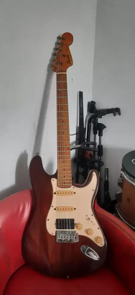 SQUAIER Stratocaster Jadul.
