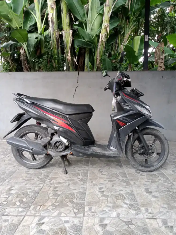 Mio Z 125 cc Hitam