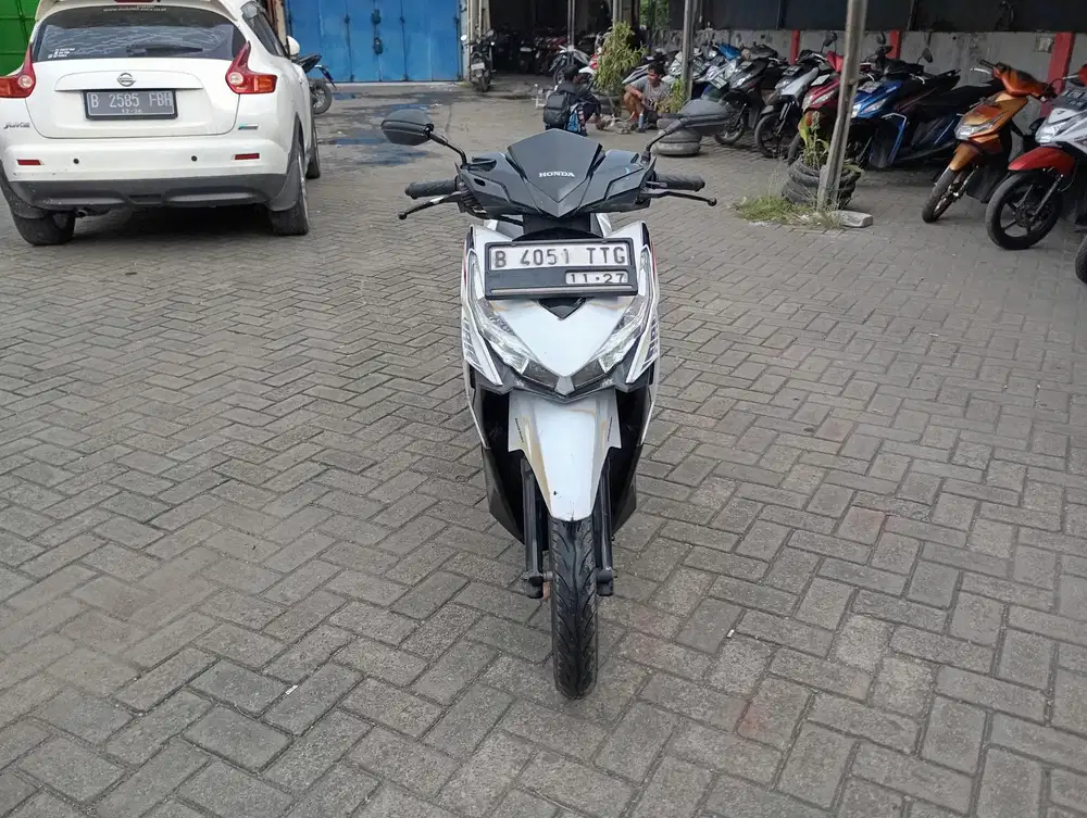 Honda Vario 125 LED old Tahun 2017 Surat Komplit